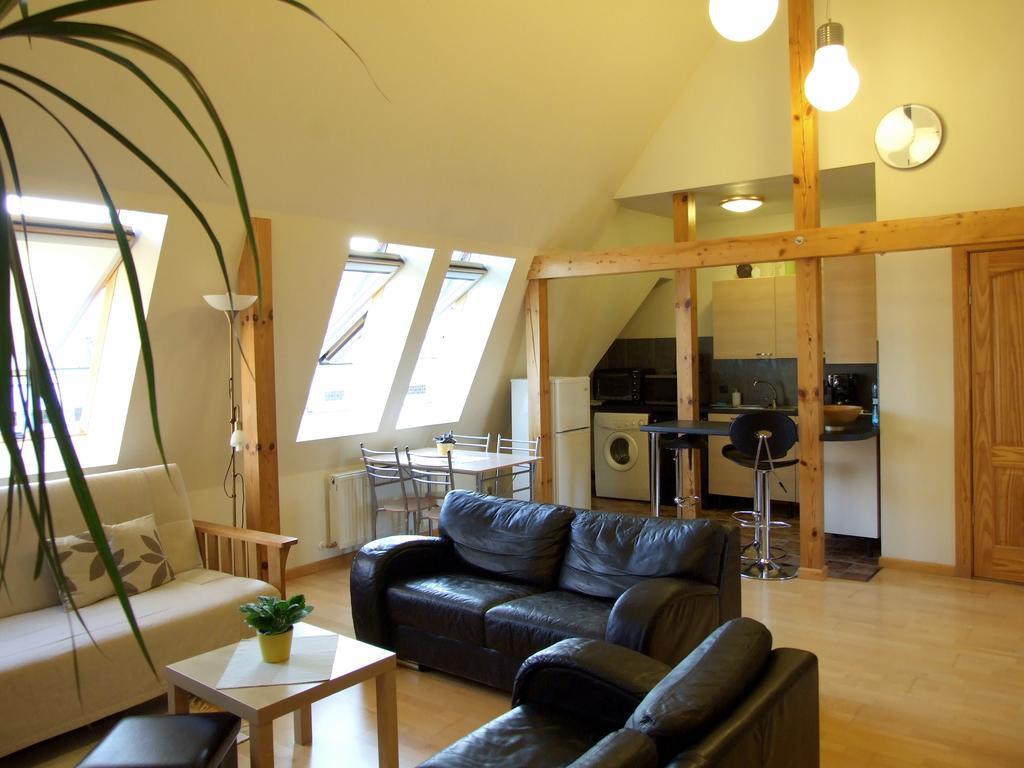Sunlit Loft Apartment Rīga Cameră foto